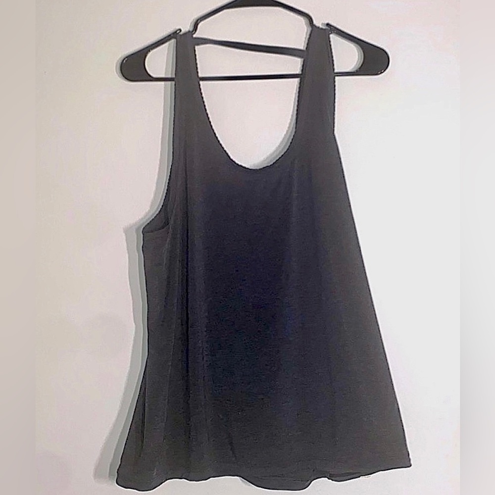 NWT : lululemon open back criss cross tank